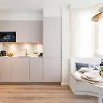 Malagasuite Duplex With Parking *