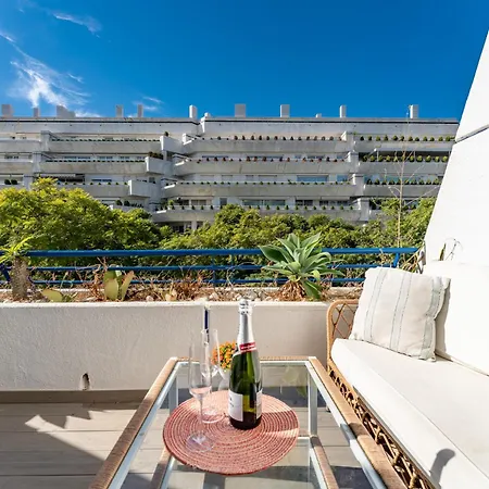 Malagasuite Duplex With Parking *