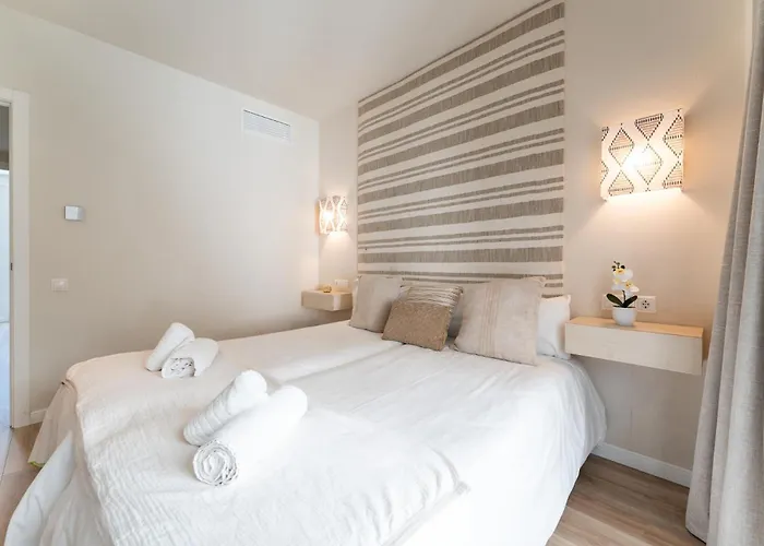 شقة Malagasuite Duplex With Parking