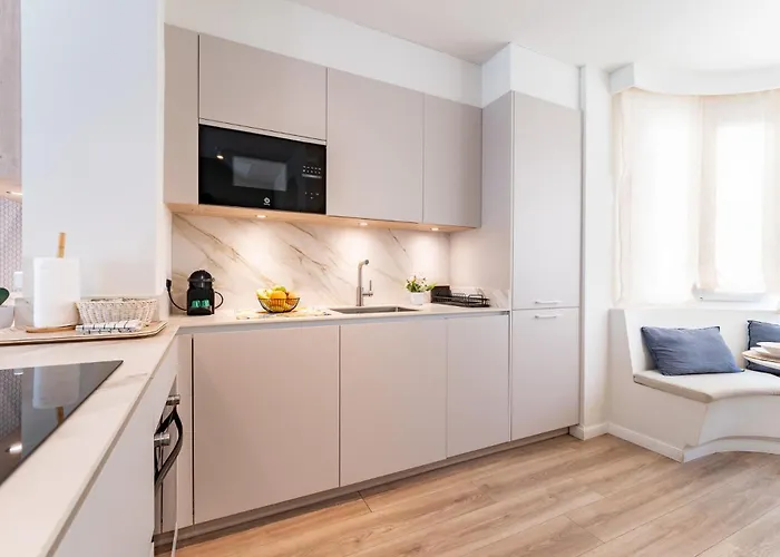 Malagasuite Duplex With Parking *