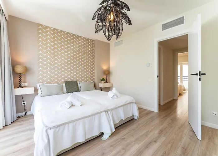 Malagasuite Duplex With Parking