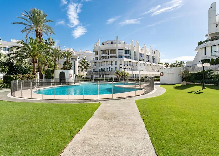 Malagasuite Duplex With Parking Apartamento