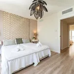 Malagasuite Duplex With Parking