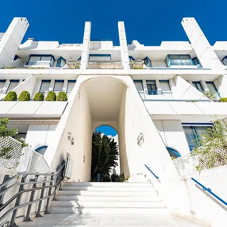 Malagasuite Duplex With Parking * ماربيا
