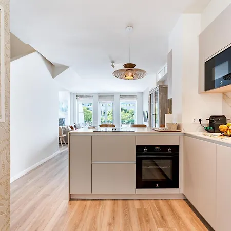 Malagasuite Duplex With Parking * Марбелья